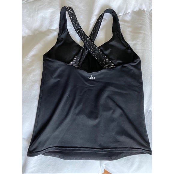 ALO YOGA BLACK PATINA LASERCUT TANK - Picture 4 of 8